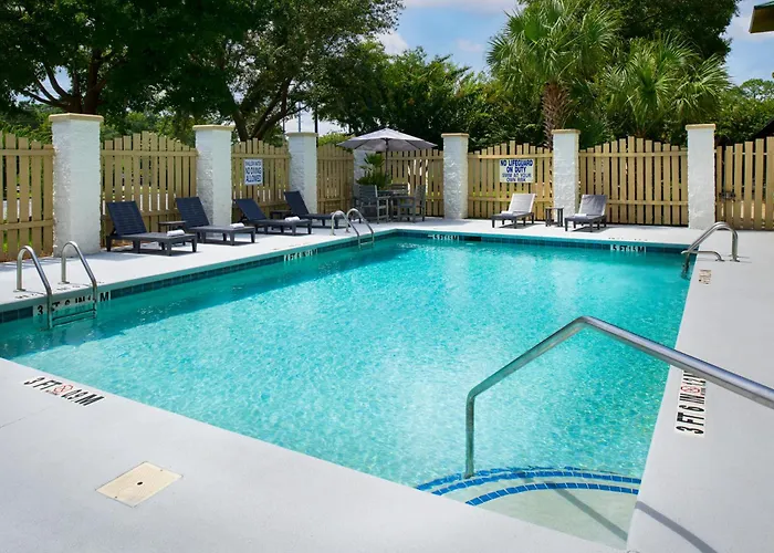 Holiday Inn Express Hotel & Suites Bluffton At Hilton Head Area By Ihg